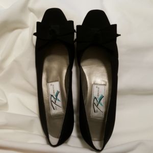 Ros Hommerson Black Dress Pumps, 8M